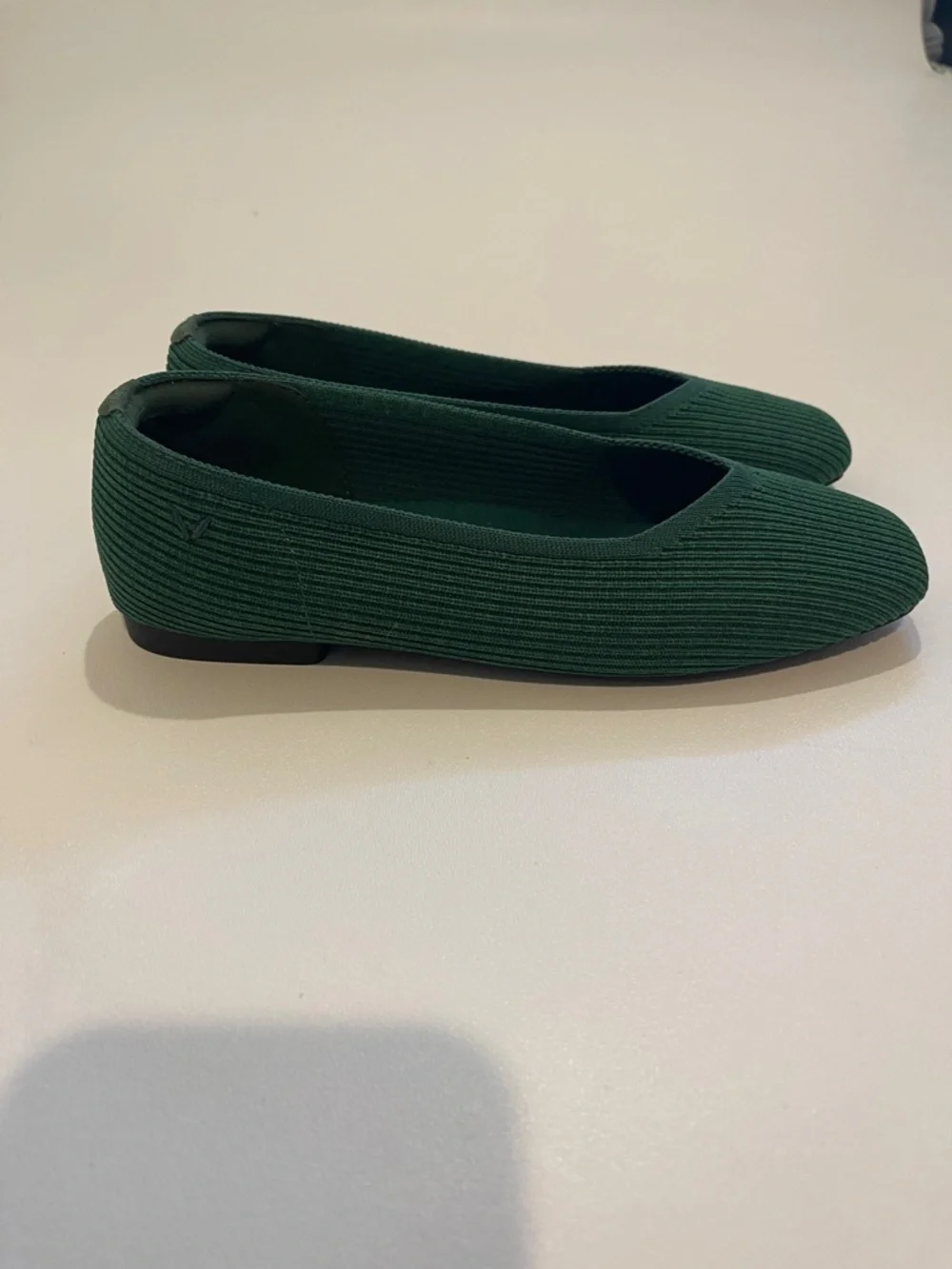 Vivaia Margot 2.0 square-toe flats in green